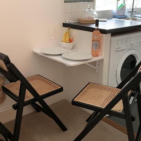 Studio Flat In The Heart Of St. Johns Wood Лондон Екстер'єр фото
