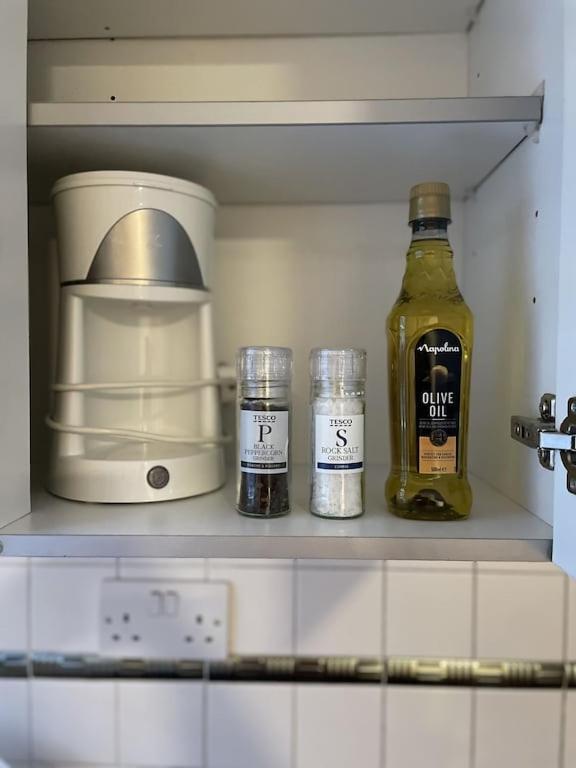 Studio Flat In The Heart Of St. Johns Wood Лондон Екстер'єр фото